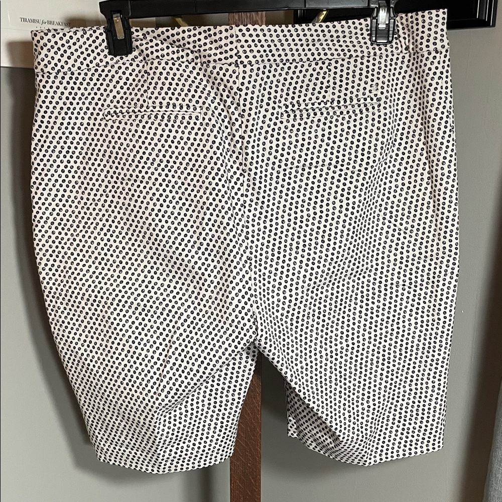 Izod Black and White Patterned Golf Shorts - Picture 3 of 3